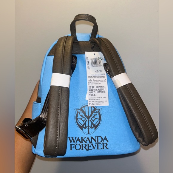 Disney Lounegly Backpack - Picture 3 of 6